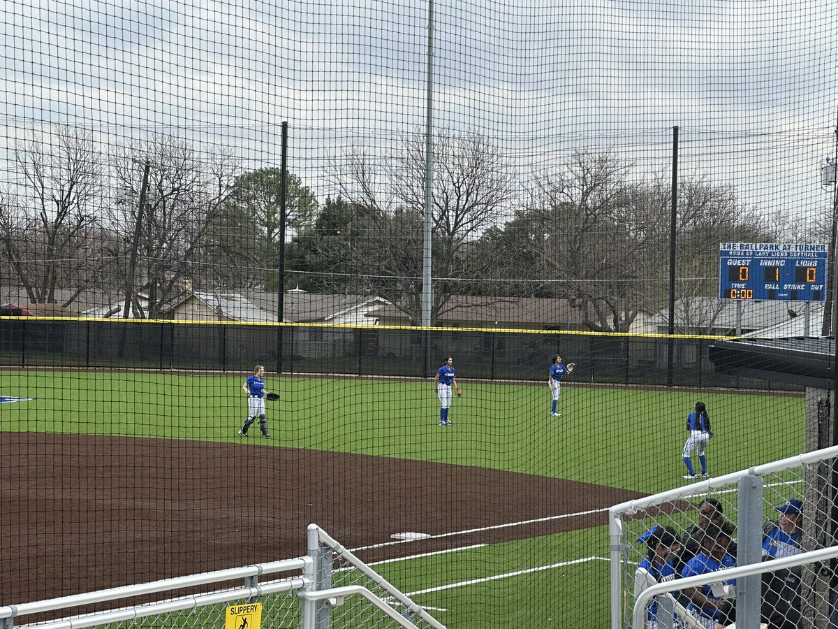 It’s a beautiful day for some Lady Patriot Softball 🥎🥎 <a href="/LCHS_Patriots/">Lakeview Centennial Patriots 🎓</a> <a href="/saincilaire/">Coach Ant Saincilaire</a> <a href="/msmauga/">Kalena Mauga</a> <a href="/emosty/">Elise Mosty</a>