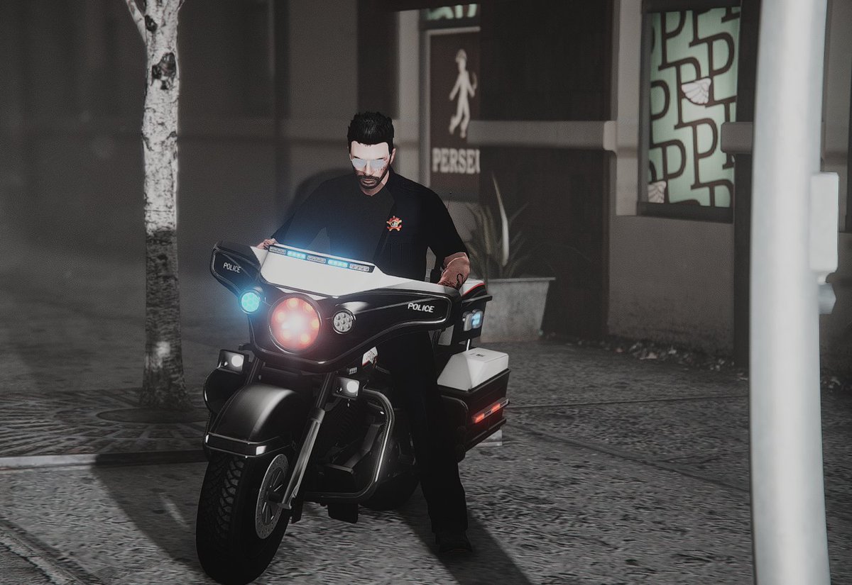 Live agora galera, e RP, muitos afazeres pra receber a galera nova, bora conferir pra não perder nada!
twitch.tv/marcobc