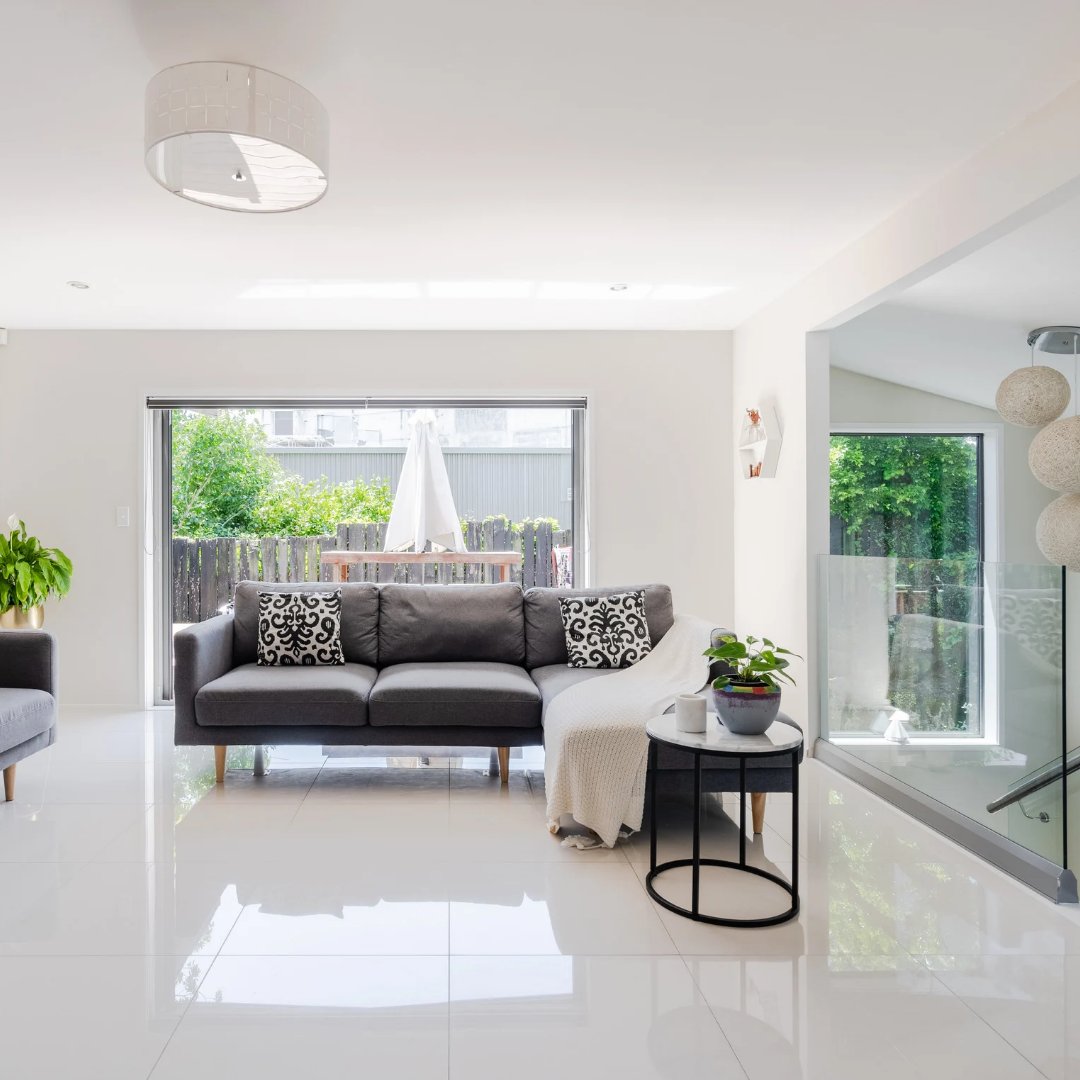 DivanoCrystal's tweet photo. "No matter how far you go, home will always be the best place to rest."

Let's help you get a perfect house that you can turn to a home.

Click the link in bio to get started .

#divanocrystal #naijahouses #realestatereturns #RealEstateWisdom #ekoatlantic https://t.co/9SVlASyz23