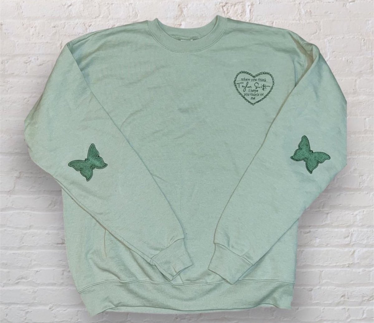 yourillus1onist's tweet image. GIVEAWAY!! 🤍

Winner can choose ANY shirt in my shop! Or if you have an idea that you’d like embroidered/printed, I can try to do it!

To enter:
• Repost
• Follow me (so I can DM you!)

Ends at 11:59pm EST on 2/22.
Winner will be chosen on Friday 2/23.
Open internationally! 🫶