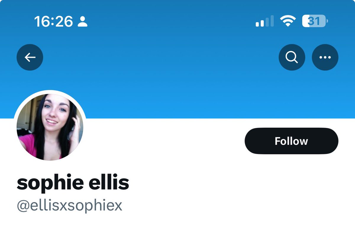 CHALK_Cheeseman's tweet photo. @ellisxsophiex This account is a man scamming women and men to pay him pretending they have lost their job. Need gas and food etc.  Been ill. Pure evil. 
Reported to Stoke police and X and pay pal.   Refund all the money you have taken. https://t.co/y97BHM6SKM