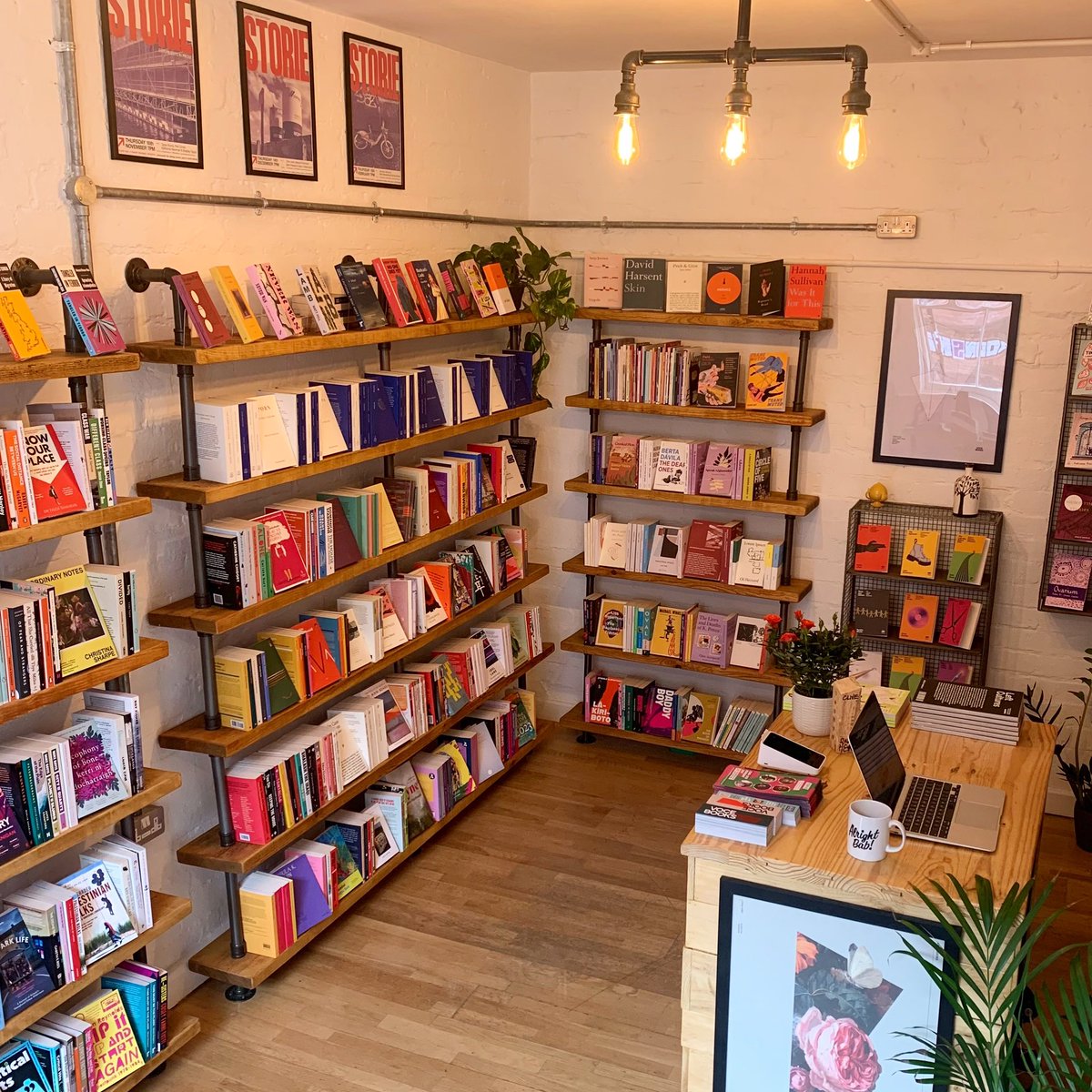 “Bookselling gave me so much, it’s widened my horizons & given me so many different skills.”

Birmingham’s @vocebooks co-owners Clive & Maria joined us for this week’s #BookshopSpotlight to take us on a tour of their little book-corner of the world. 

Full interview tomorrow! 📚
