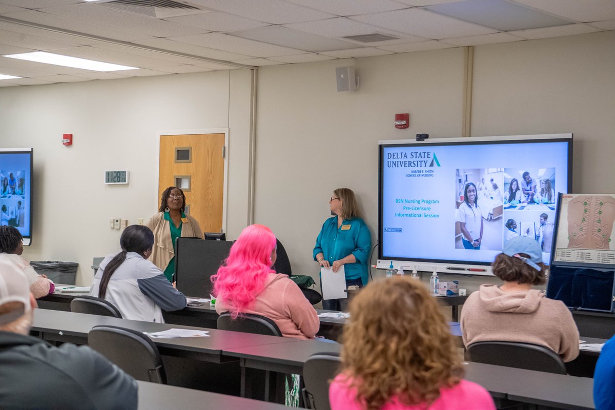 DeltaState's tweet photo. Today we hosted Transfer Day and told community college students all about the amazing things going on at Delta State!
#joininstandout | #dsufamily https://t.co/xEcz12IOk7