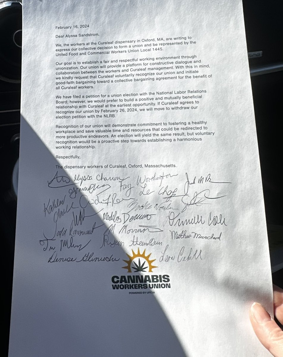 BREAKING: Curaleaf Workers March on Boss Demanding Union Recognition