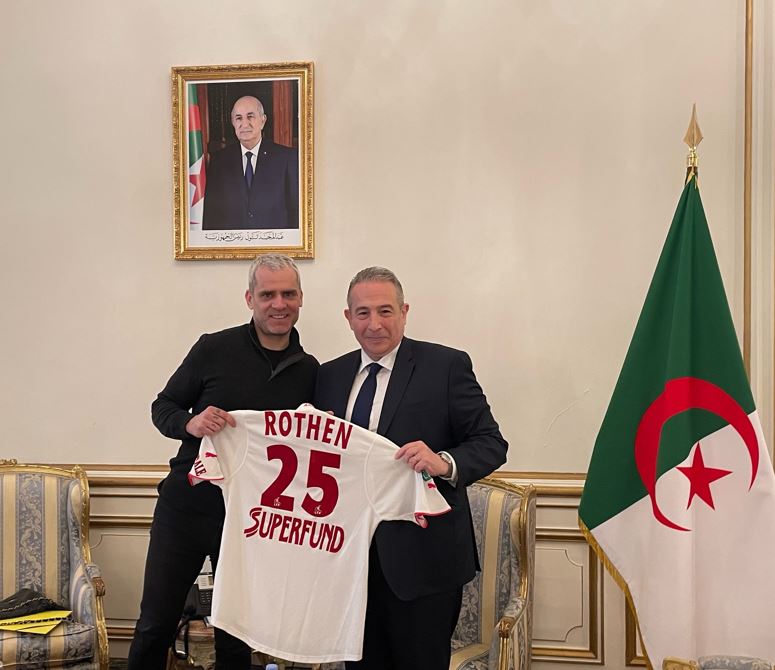 ambalgerieparis's tweet image. L’Ambassadeur Saïd Moussi a eu le plaisir de recevoir @RothenJerome, icône du #football &amp;amp; animateur de l’émission @Rothensenflamme sur @RMCSport. L’occasion d&apos;un échange riche et fraternel.
#AS_Monaco #PSG_inside