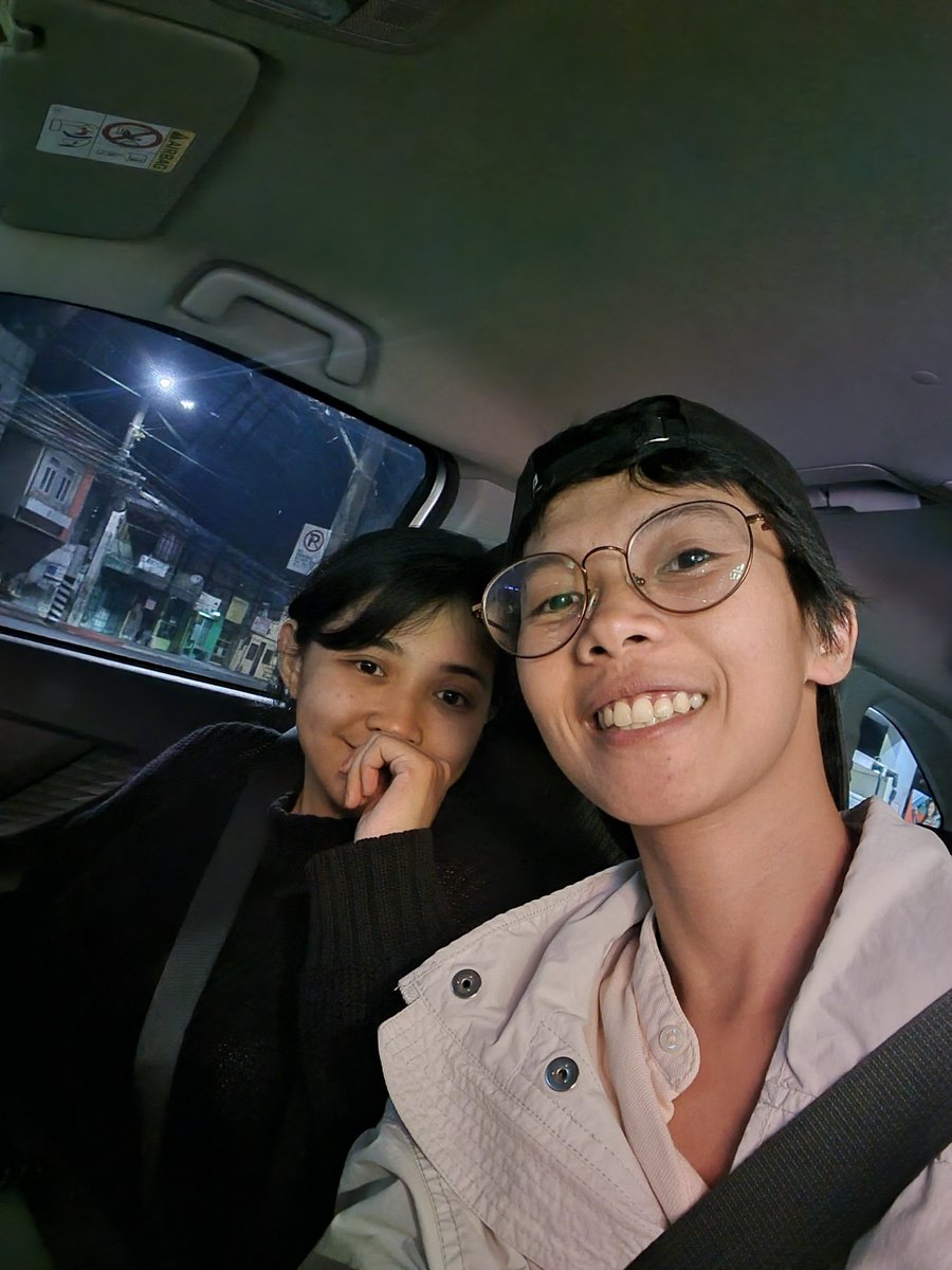chimkenlitol's tweet photo. Late VDay w/ my Luv. https://t.co/S0xvuA6FrJ