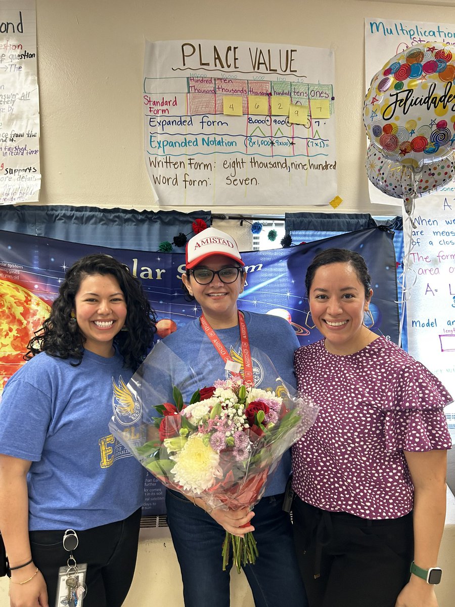 DeZavalaFWISD's tweet image. Congratulations Mrs. Bukowski!!! Teacher of the year 23 - 24  #FWISD #4housesonedzfamily #DeZavalaCommunity @dbenavidez2 @MarletteMartin1 @MichelleDuke40