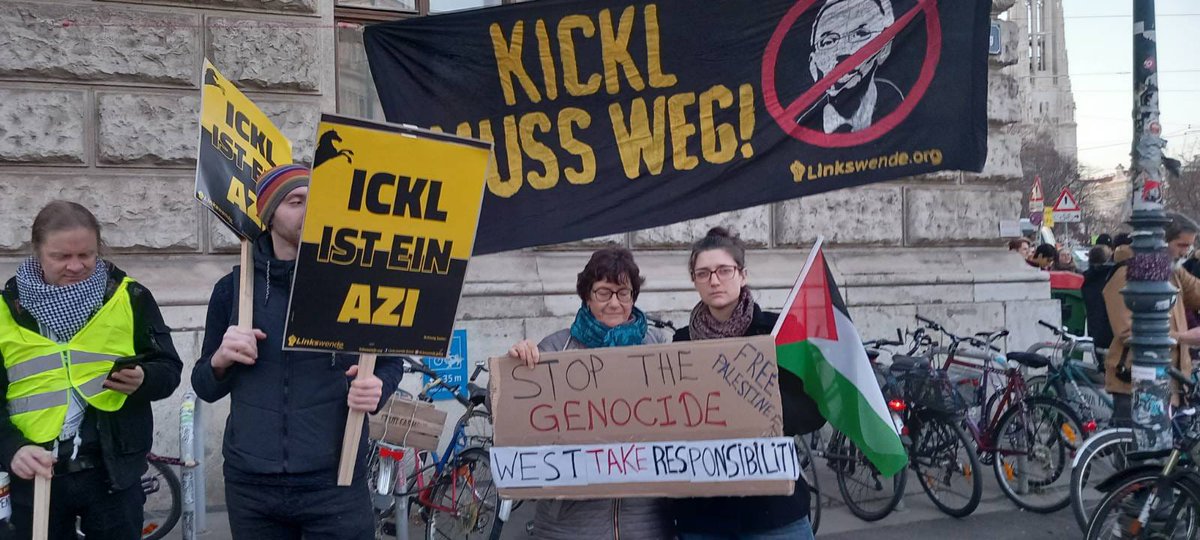 LinkswendeJetzt's tweet photo. Bericht vom Protest gegen den FPÖ-Ball: https://t.co/w4vR8dkTzF #w1602 https://t.co/Xp0Z7LyYk8
