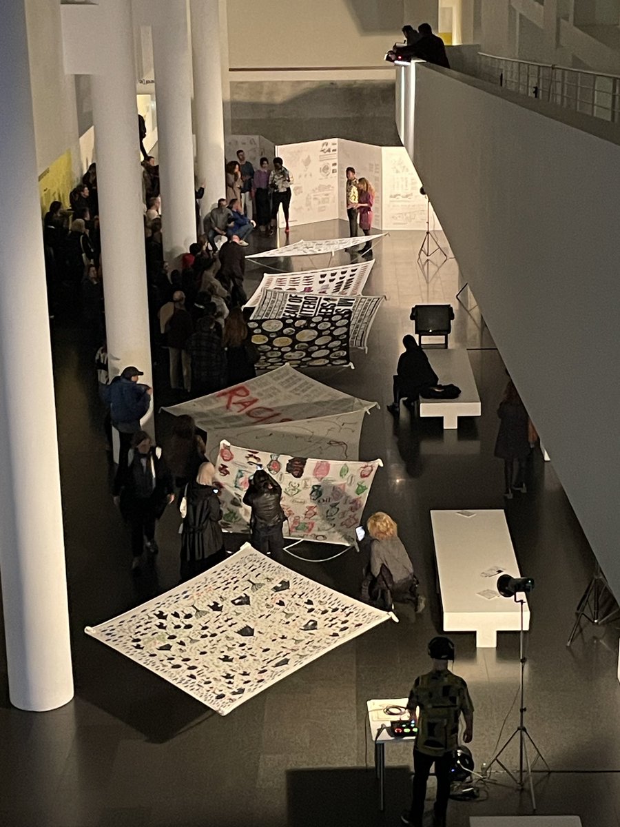 Aquesta sessió s’emmarca en la participació de la cultura catalana a la Biennal d’Arquitectura de Venècia 2023, organitzada per l’<a href="/IRLlull/">Institut Ramon Llull</a>, amb el projecte "Seguint el peix" de Leve i Top Manta, que es va acomiadar el passat mes de novembre amb més 26.000 visitants.