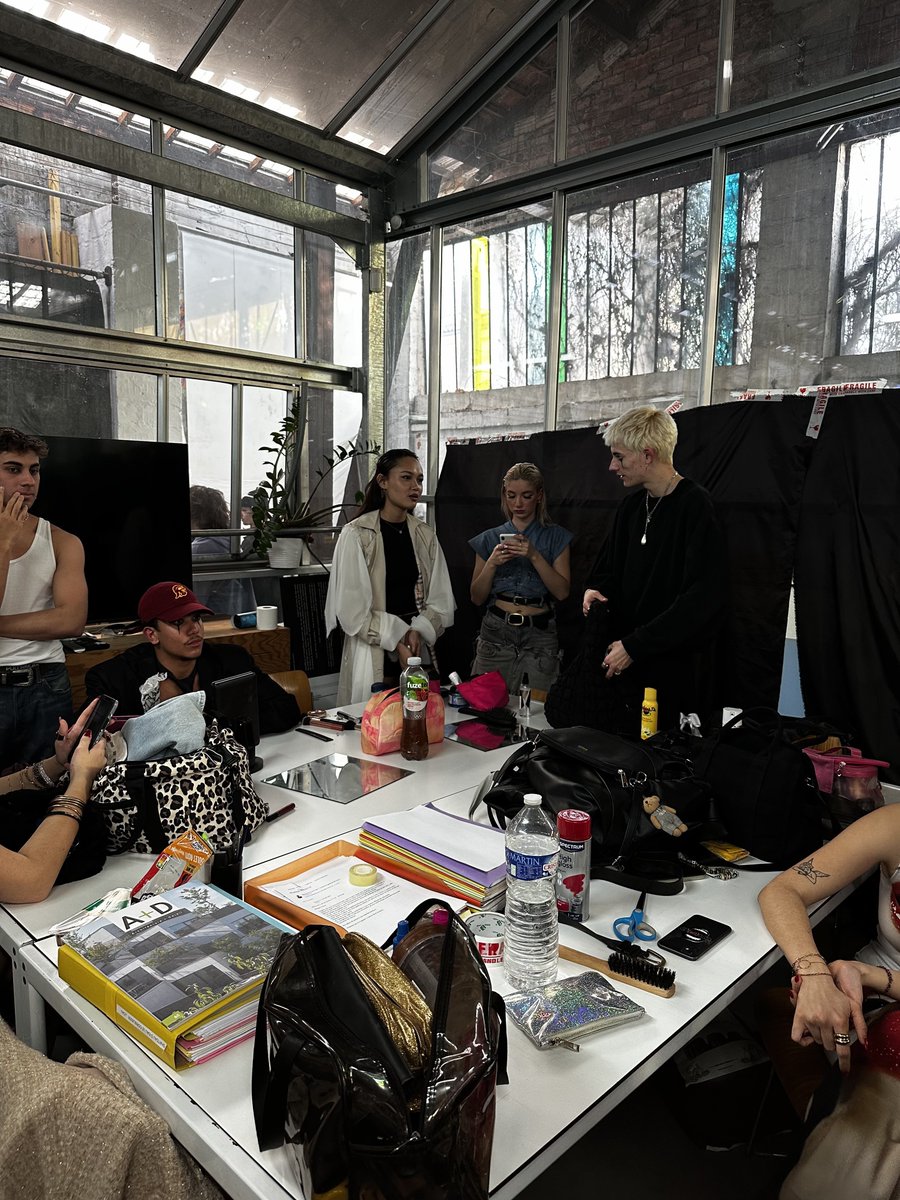 juste_huu's tweet image. fashion show