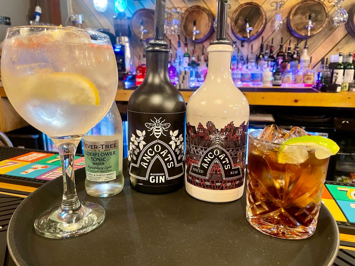 LongfordTap's tweet image. 🍸🥃 Who&apos;s ready for the weekend!? We certainly are as we welcome Ancoats Distillery to the Longford Tap with their Blackberry Gin and Spiced Rum. 
Keeping it local as always 🫶

#blackberrygin #spicedrum #localdistillery #weekendready #WeekendDrinks #Stretford #M32