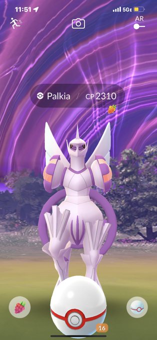 Why does Palkia have no arms &amp; pussy out https://t.co/GZnZIb0qdB