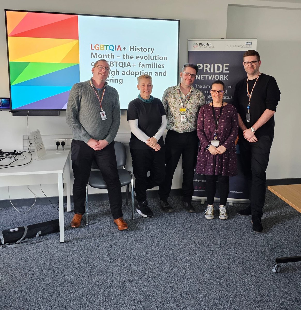 What a lovely way to end the week! Some incredibly touching insights into LGBTQIA+ families today @NewcastleHosps for #LGBTplusHM We have THE BEST staff ❤️🌈❤️ #PrideNetwork @MrDazzle91