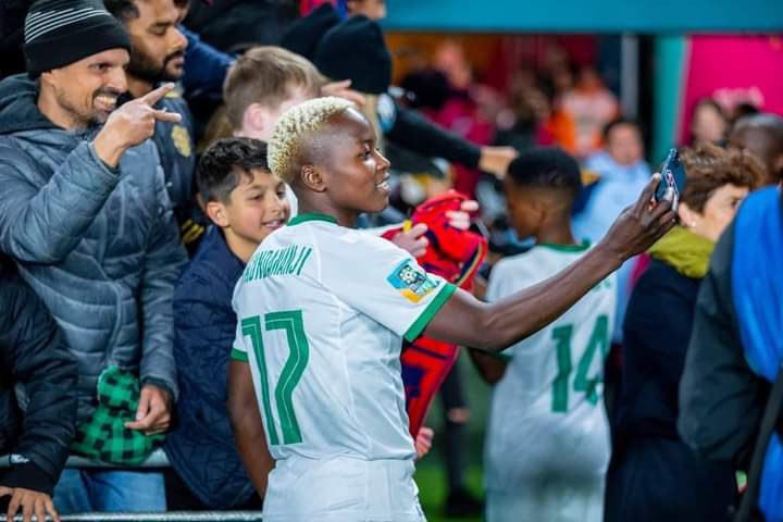 Apart from being the first African player, male or female, to break a world transfer record, and considered one of the best footballers of her generation, @KKundananji is also well known as a motivational speaker and an exemplar to many young girls out there. 🇿🇲🔥