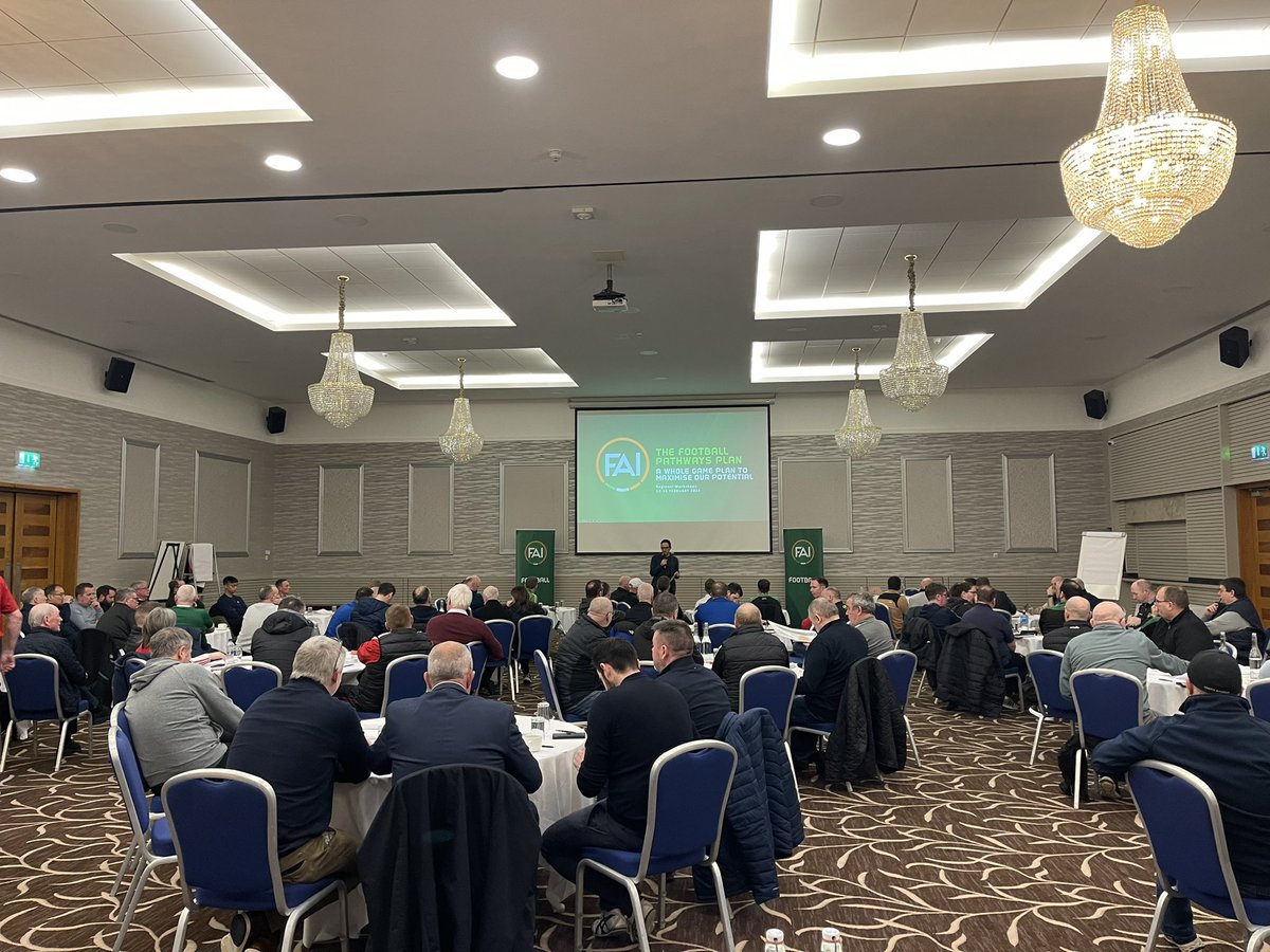 Katielyons190's tweet photo. 4 nights, 400+ league officials, coaches, volunteers! 

Plenty of discussion and more insights as phase 2 of the FPP consultation is now complete ✅

#morefootballmoreoftenmorevariety https://t.co/6npbKo1kC9