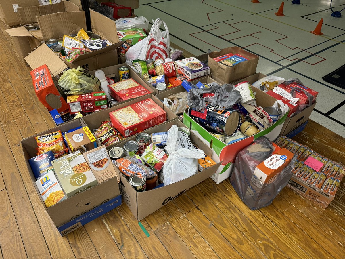 We have collected over 600 canned goods for our food drive and we have 2 weeks left.  Let’s see if we can get to 1,000. #d118life #cottoncs118 #ccs118life #ccsstudentcouncil