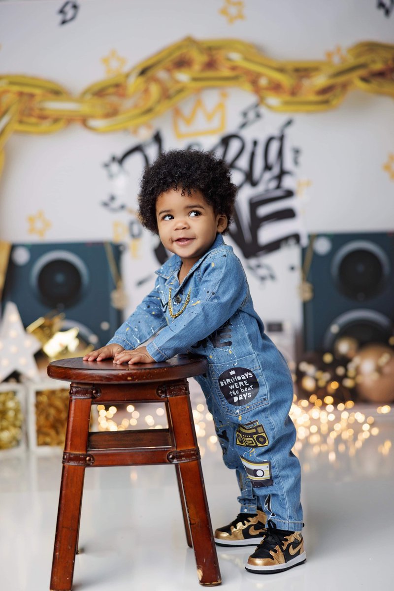 JordanHMichael's tweet photo. Wishing a Happy Birthday to my baby boy Khylen Michael Jordan! He turned 1 today. Y’all wish him a Happy Birthday & #ClapForHim 💙🎂🥳🎉 That year flew by quick. He’s been a joy & a blessing to the family, putting a smile on our face everyday. 💙💙 📸: @tangerinephotos https://t.co/4ldI5ZCxK2