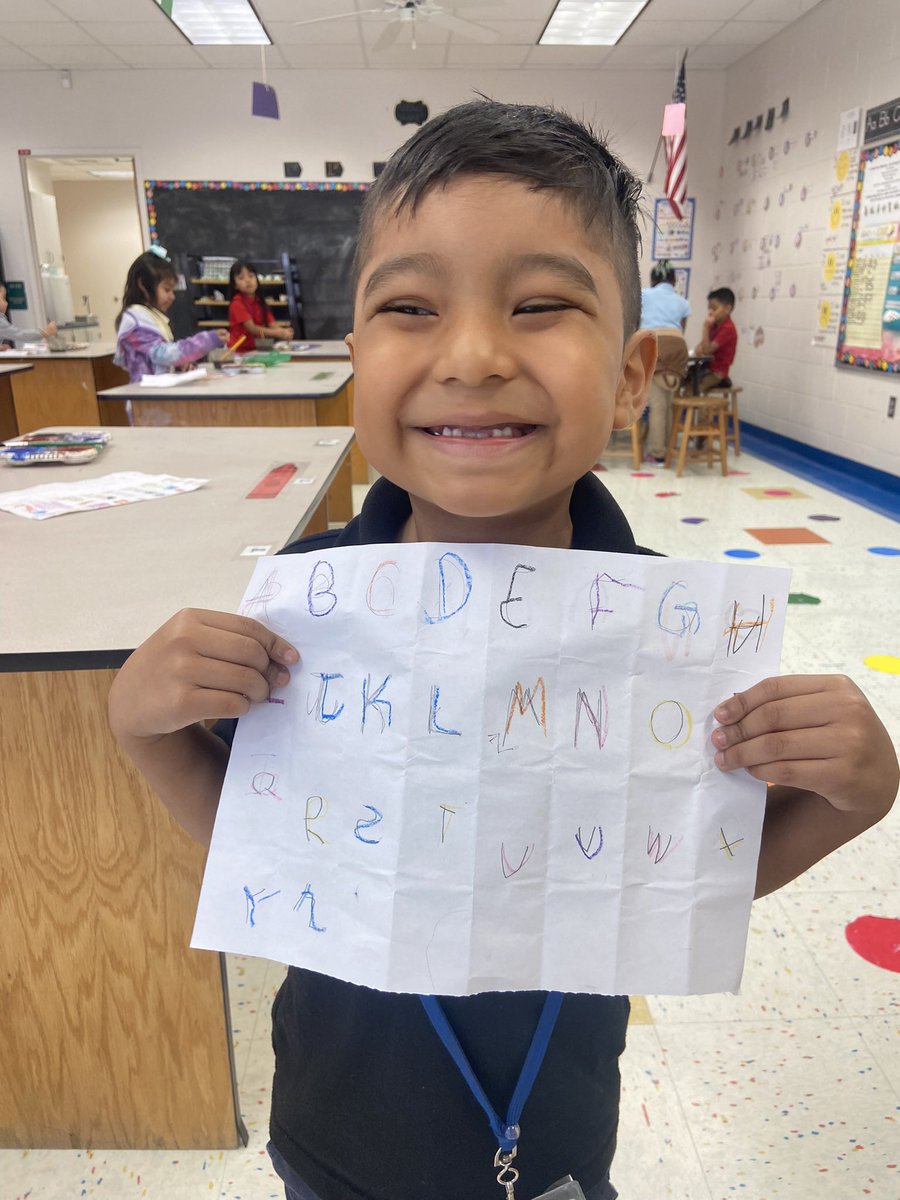 ms_stowers's tweet photo. Proud of these @GGEseagulls accomplishing their projects for the week and earning their Art Stars 💫 https://t.co/OssY1Rwq4s