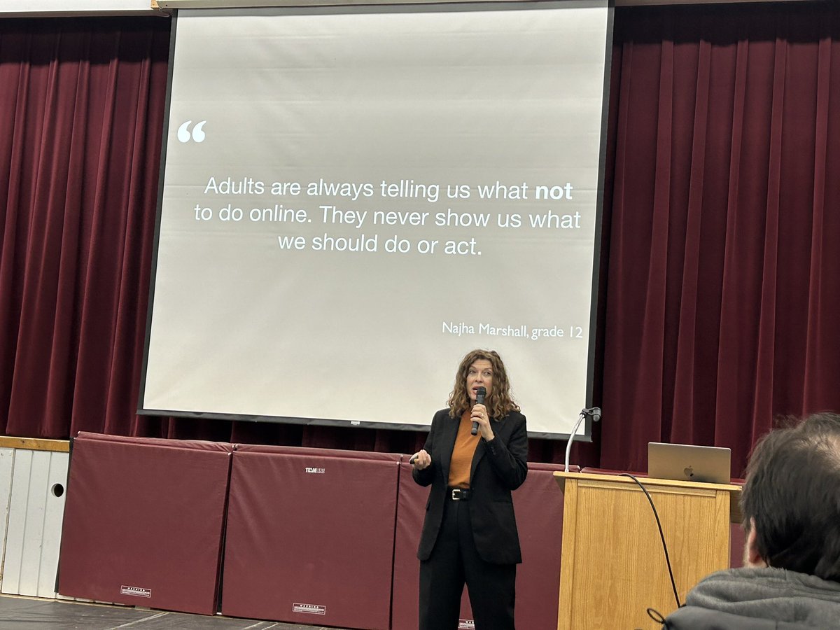 Powerful quote from a student in @JCasaTodd’s keynote this morning.

How are we modeling, showing, teaching kids how to properly use social media?

#byte2024 #ByteMB #ByteConference #SocialLEADia