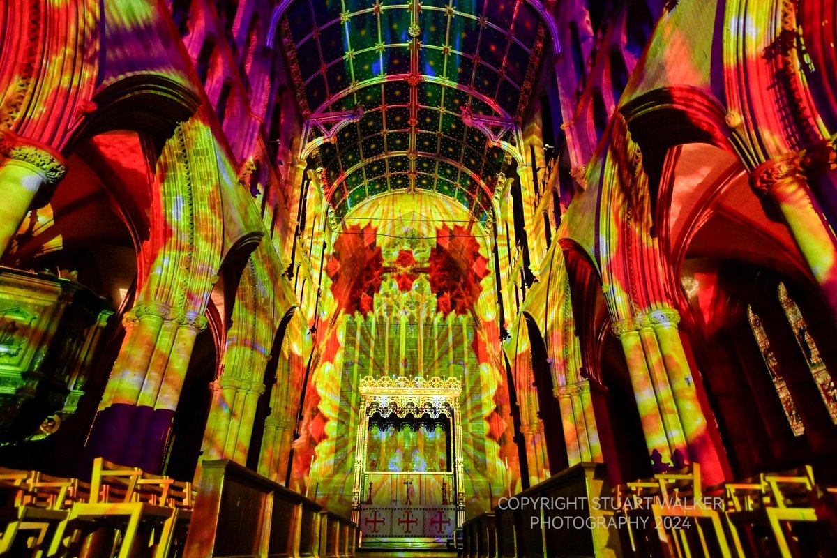 StuWalkerPhotos's tweet image. This event just keeps getting better. The Light District: Crown and Coronation by @luxmuralis and @HRP_palaces projected onto the historic buildings of Carlisle.
