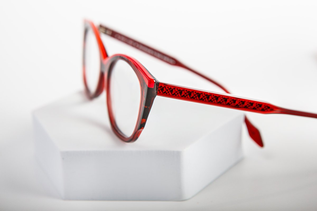 Step into the extraordinary with ResRei. Meticulously bespoke, effortlessly crafted in Italy  🔴 

#BE #Glasses #BEUnique #YourEyewearIsYourIdentity #Harrogate