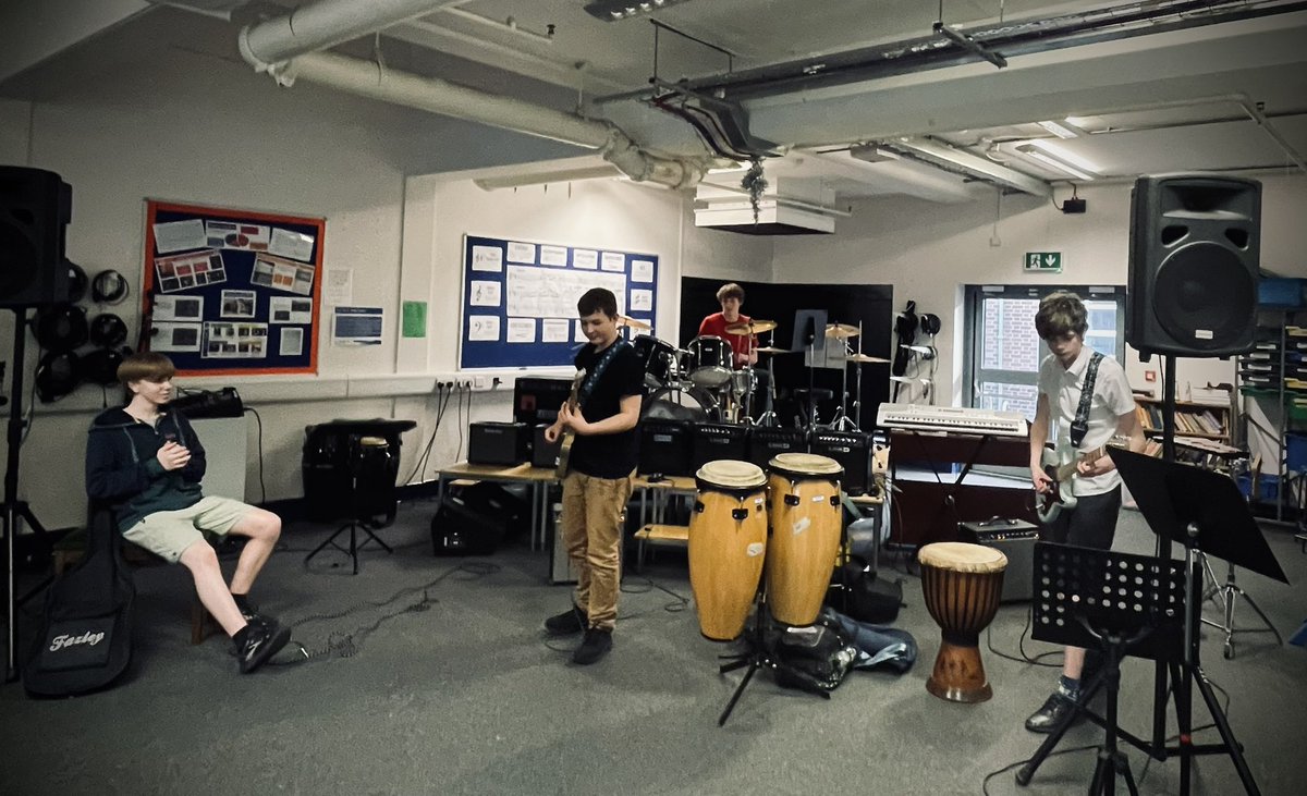 CambsCreate's tweet photo. Final bit of prep happening right now with the @CookiesNcream_b boys! Looking forward to seeing everyone at the @CambJunction #Fiver later! Don’t miss out. Remember it’s not to late to buy discounted tickets using the code CREAM https://t.co/GME4TbwTun https://t.co/7hkBLOY907