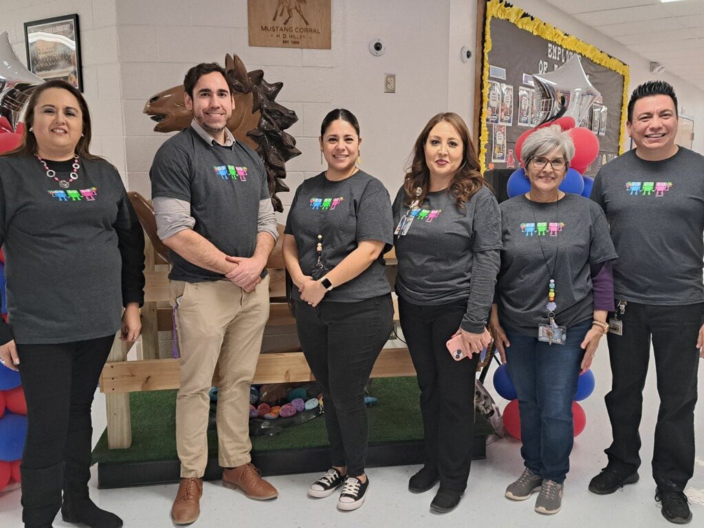 Our HD Hilley Team is styling our @MackinVIA shirts from attending the TCEA Conference @TCEA It is an amazing resource we use at HD Hilley! ❤️💙@SocorroISD @ssaucedo_HDHES @EAEstrada_HDHES @NGHolguin_HDHES @YHolguin_HDHES @Contreras_HDHES