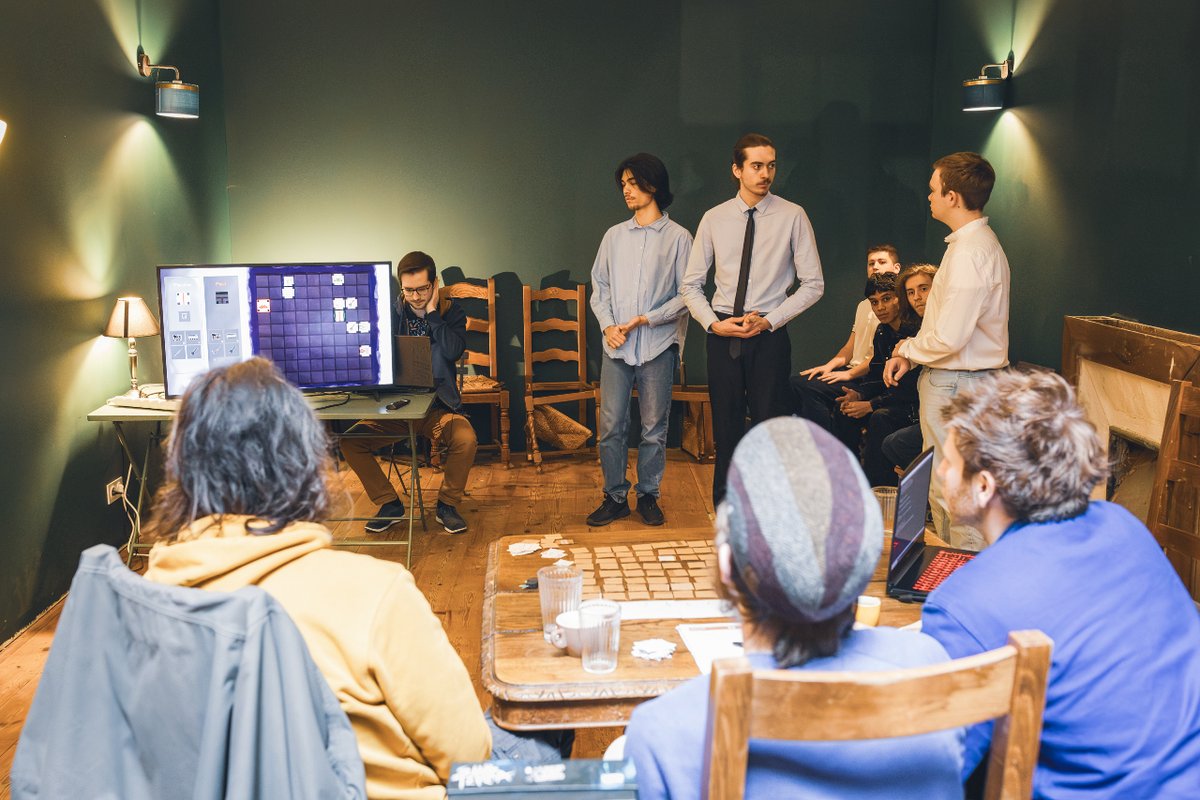 LaHordeTech's tweet photo. 🎮 Présentation de « Pandemic Partners » créé par le groupe de Alexis, Tuan, Elvin, Aurélien, Andy, Thomas et Louis. Merci au jury composé par Paul, Maxime, Guillaume D et Vincent. 🎲
#gamedev #bordeaux #jeuxvidéo #lahorde #devschool #programmation #gaming https://t.co/14R99SBJdr
