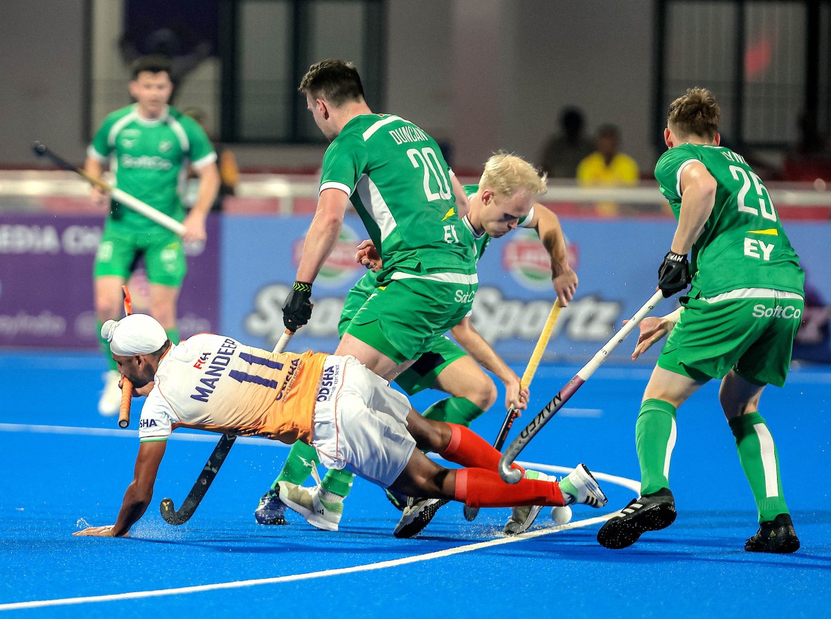 𝐅𝐮𝐥𝐥 𝐓𝐢𝐦𝐞: 𝐈𝐧𝐝𝐢𝐚 𝟏-𝟎 𝐈𝐫𝐞𝐥𝐚𝐧𝐝 Gurjant Singh scores in the final minute of the game to get India their second outright win in season 5 of the #FIHProLeague. Ireland showed incredible defensive resilience, but the wait for their first ever points in the Pro…