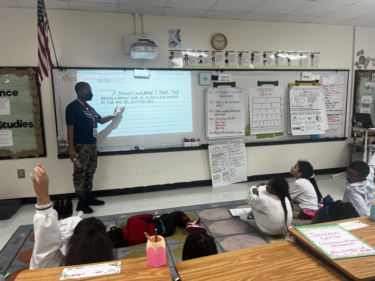 soglesby93's tweet photo. @WykenaGriggs229 @msjaimemcdonald @Miss_GeeWiz leveling up third grade writers with explicit writing instruction, modeling, and guided practice ๐#BuildingWriters #WritingInitiative @StonewallTell @NPorter17 @aplatimore https://t.co/zlva3daIN5