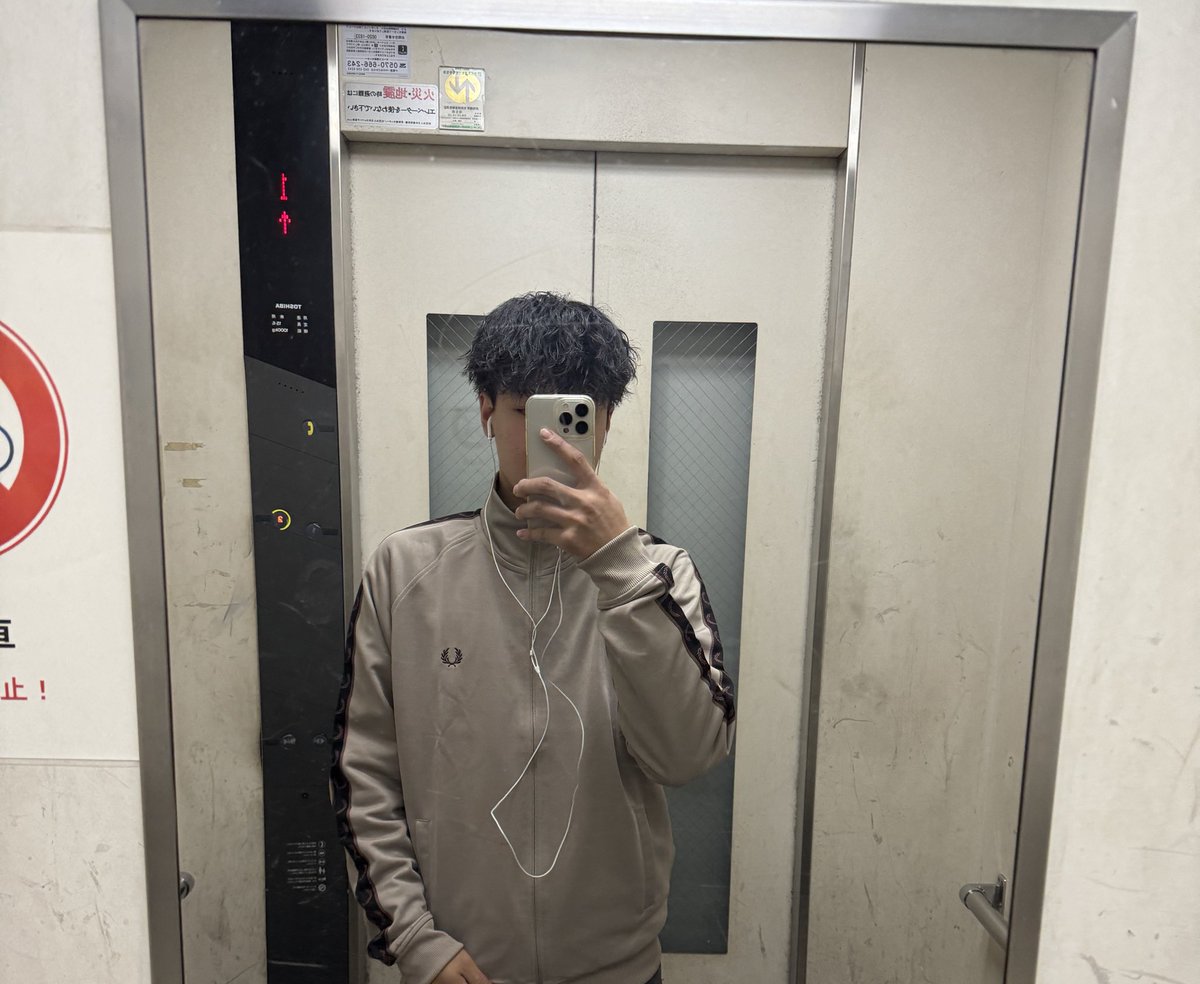 rhgodl__'s tweet photo. 休日に友達と飲み行けるのが最高の休日

#日常垢  #日常垢さんと繋がりたい https://t.co/JRdLBJySqU