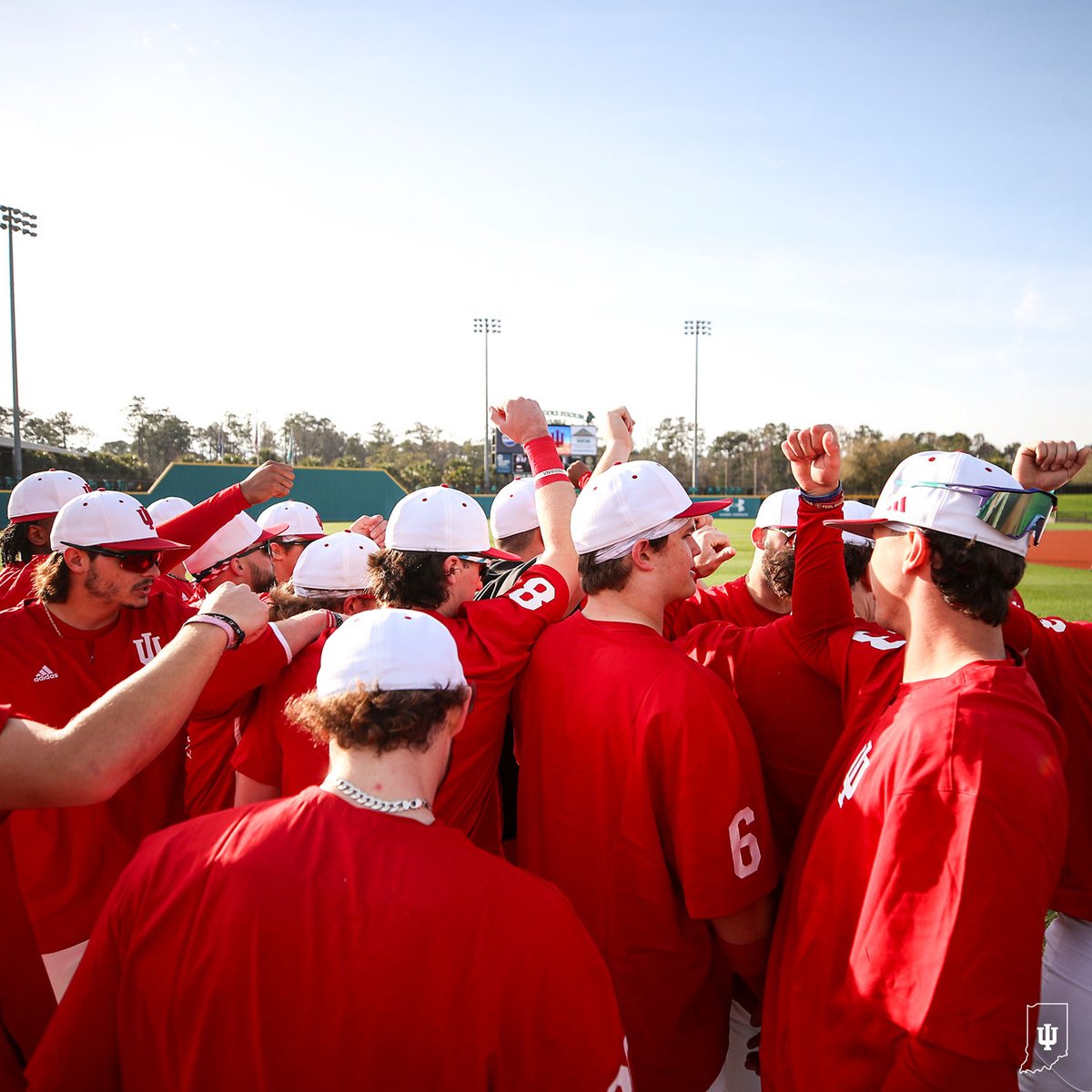 Wearing red to open the season ‼️