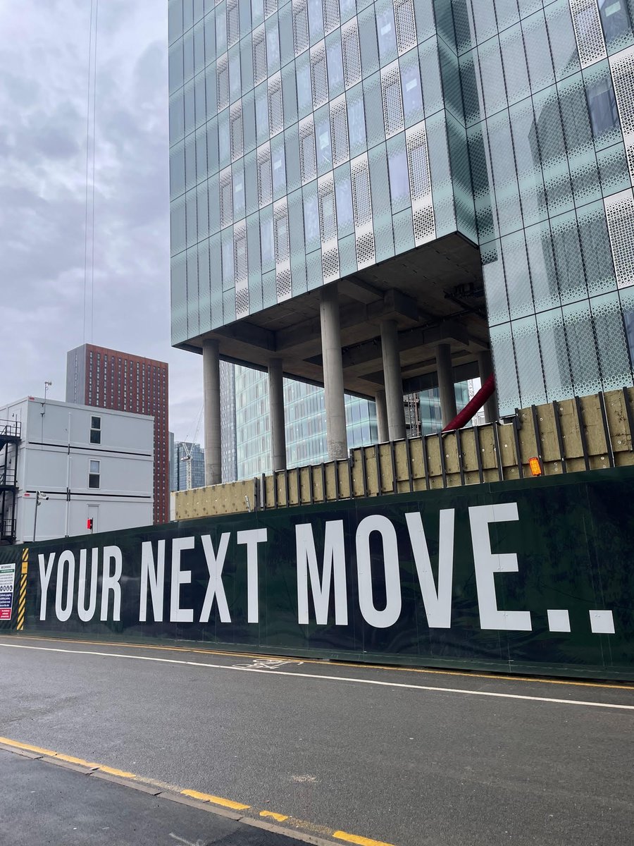 Robyn Hewson tweet media