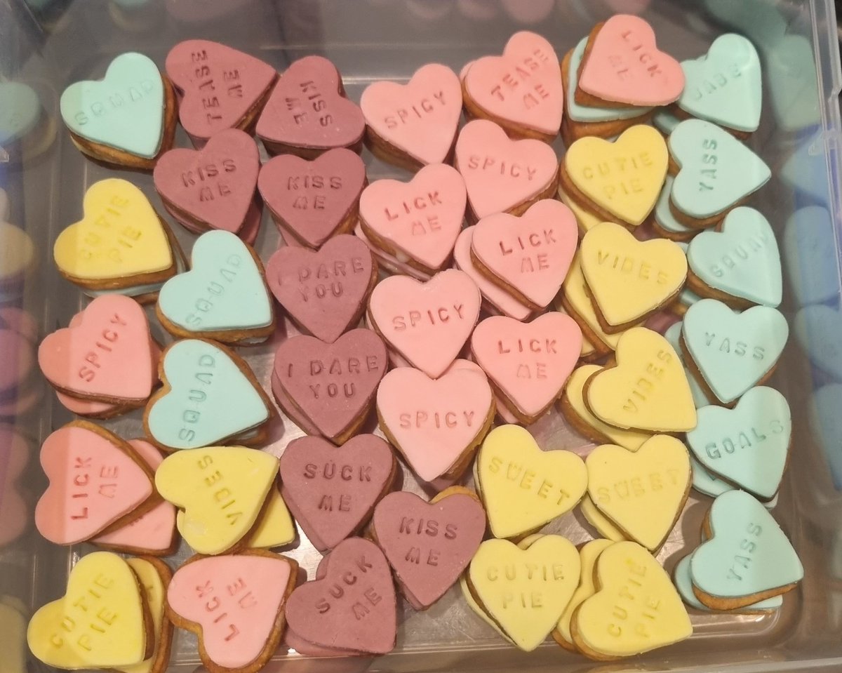 Neila4's tweet photo. Made these 'Tempting Sweets' for Galentines day.
How fucking cute and naughty are they 🔥🩷 https://t.co/p3oo0m5eRv