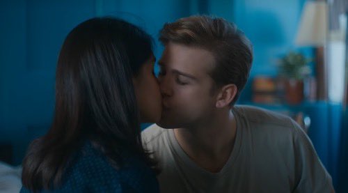 hemngscult's tweet photo. they didn’t know this would be the last time they’d see each other, they didn’t know this would be their last kiss https://t.co/dAmCySZaK1