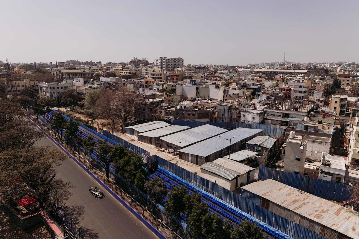 eFORMELde's tweet photo. #FormelE offen für Rückkehr nach Indien, "aber nur mit einem stabilen Platz im Kalender"

https://t.co/GnPxErP1wK

#FormulaE #ABBFormulaE @FIAFormulaE #HyderabadEPrix https://t.co/d5rasoclvo