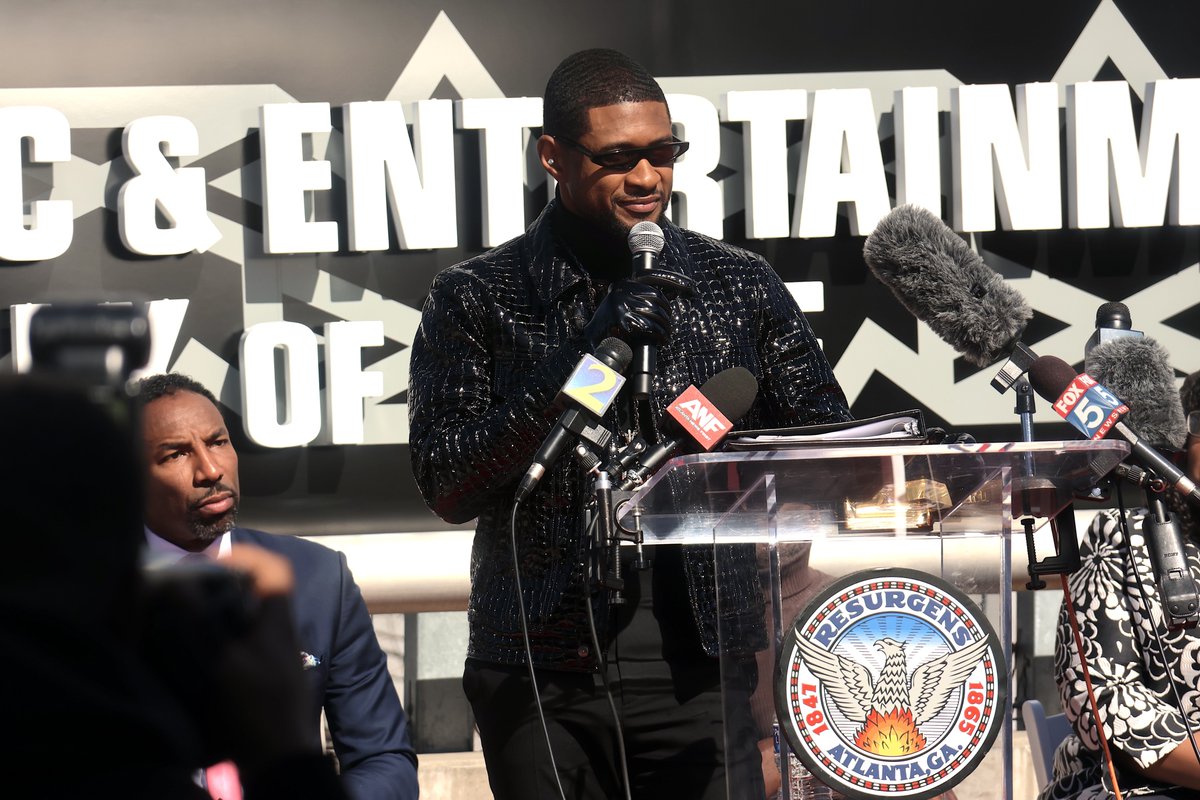 Such an exciting day in ATL, as our partner Amazon presented Usher Raymond with a Walk of Fame Award! The incredible performance put on by the Washington High School Drumline and Dance Team was nothing short of breathtaking. We can't wait to see you at the next SUPER BOWL! 🫣😏🤩