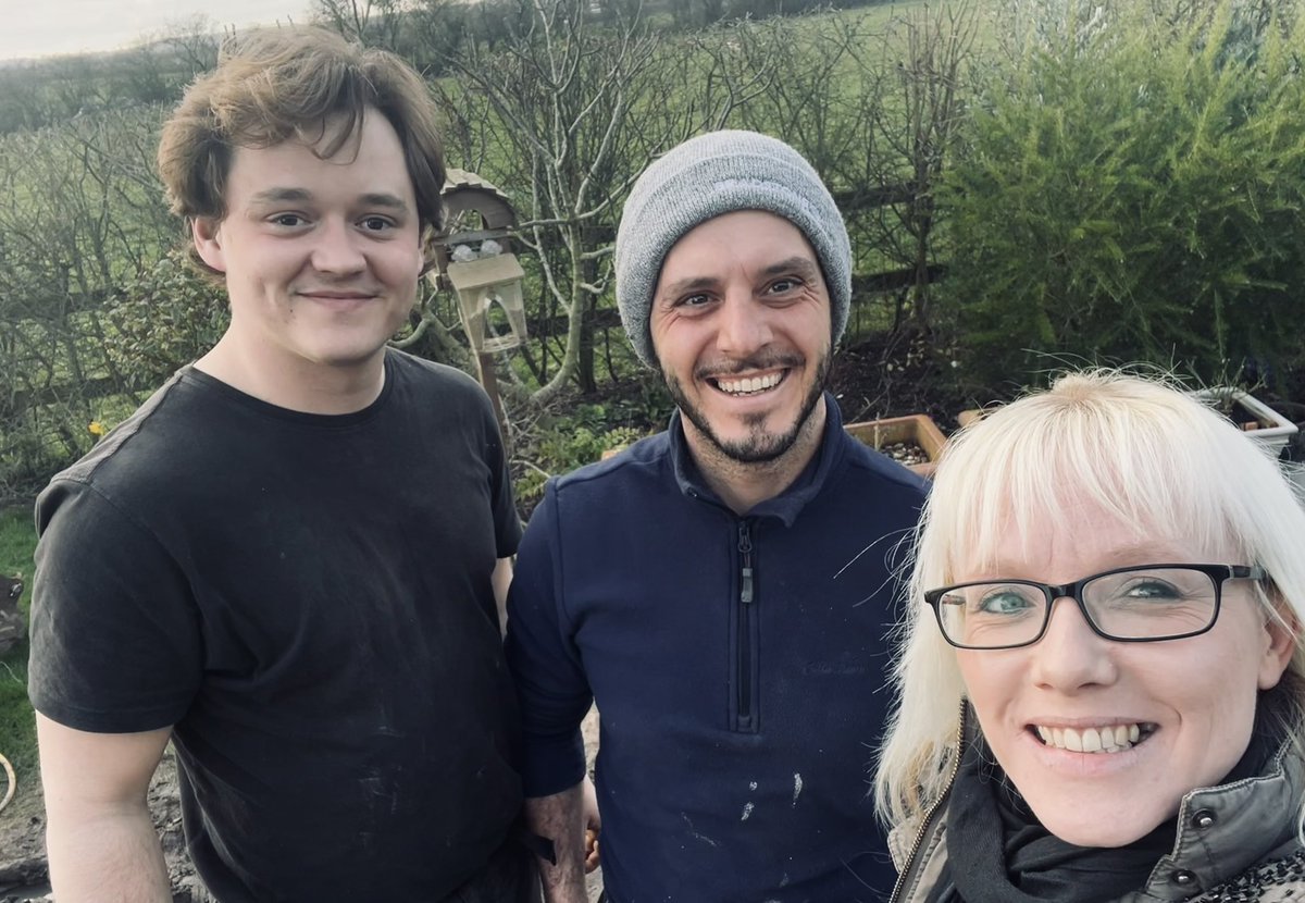 Sarah Hennem (@sarahhennem) on Twitter photo Another great day meeting contractors! Really good to see you boys! Made my day!😁 @mhmlandscapes #GlobalStonePaving #DigbyStone #GlobalRewardsClub have you signed up yet? Give me a call, I’ll help you sign up & explain benefits
07507 970 914 <a href="/GlobalPaving/">Global Stone Paving</a> <a href="/DigbyStone/">Digby Stone</a> Another great day meeting contractors! Really good to see you boys! Made my day!😁 @mhmlandscapes #GlobalStonePaving #DigbyStone #GlobalRewardsClub have you signed up yet? Give me a call, I’ll help you sign up & explain benefits
07507 970 914 <a href="/GlobalPaving/">Global Stone Paving</a> <a href="/DigbyStone/">Digby Stone</a>