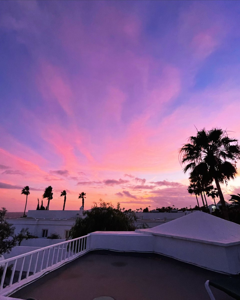 Some winter sun! #sunsets #lanzarote #wintersun