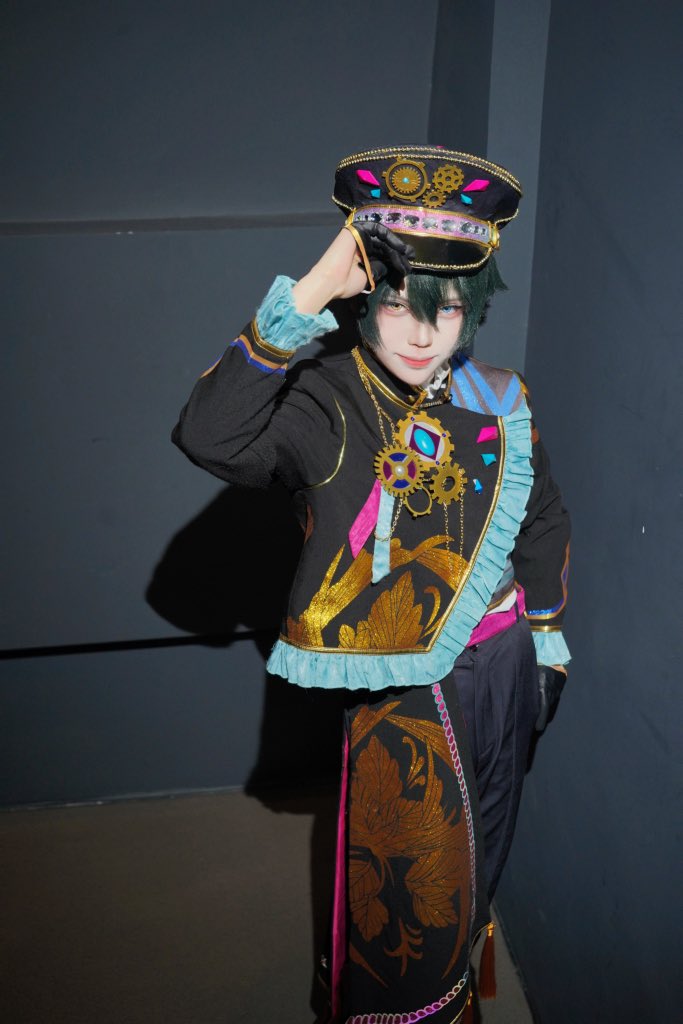 aaaona77's tweet photo. 先行くマキナの回廊

#あんスタ #コスプレ https://t.co/t3LT6JzTnU