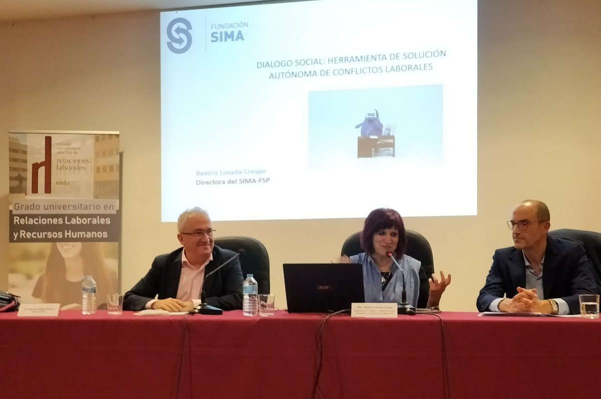 Beatriz Losada, directora de <a href="/FundacionSIMA/">Fundación SIMA-FSP. Servicio interconfederal</a>, habló de las herramientas nacidas del diálogo social como solución autónoma de conflictos laborales. Su intervención en la Escuela universitaria de Relaciones Laborales de Elda <a href="/UA_Universitat/">Universitat Alacant</a> fue seguida por alumnado y profesionales.