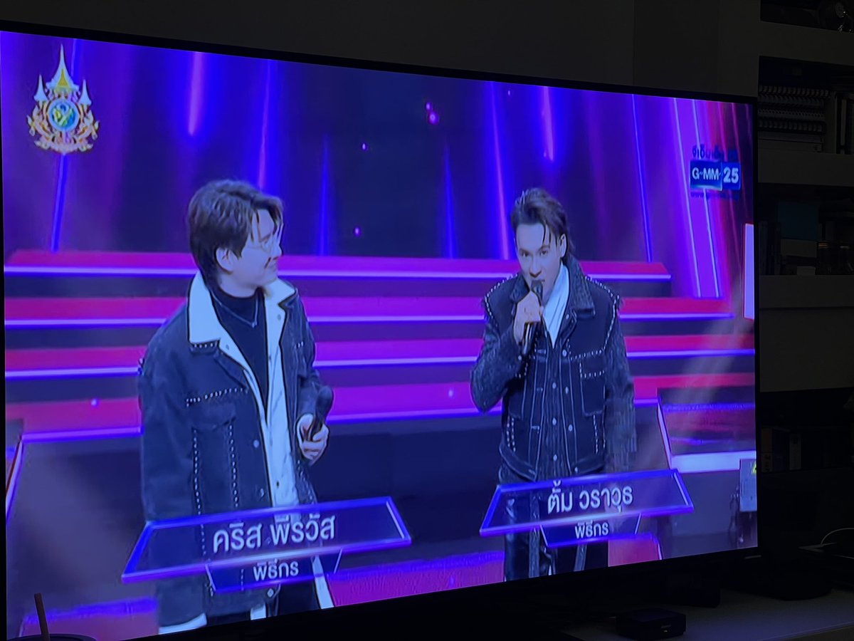 Poon_KPWorld's tweet photo. The Golden Singer รอบ Final เทปรีรันมาแล้วววว!!! เปิดเลยยๆๆๆ ช่อง GMM 25 นะคะ #TheGoldenSingerFinal #KristPerawat @kristtps https://t.co/MHfKMd90ry