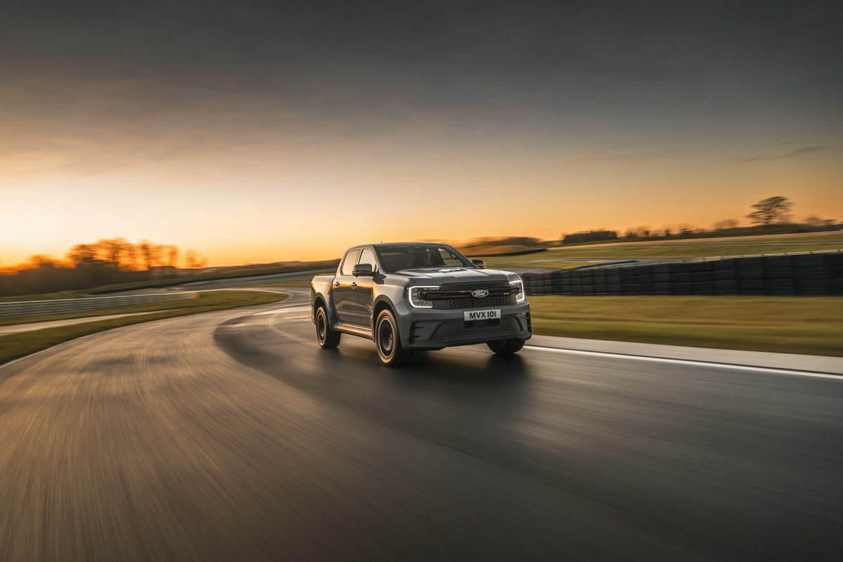 I also photographed the new Ford Ranger MS-RT with <a href="/DRIVETRIBE/">DRIVETRIBE</a> for the <a href="/MSRTRoadtech/">MS-RT</a> launch material. I really do love shooting rolling shots with as much motion as possible!