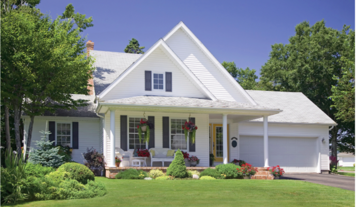 rollex_corp's tweet photo. Discover the wide variety of vinyl siding options available on the market today. From horizontal to vertical to shake and more, there's a style for every home. Learn more on the blog. https://t.co/p0ba2q0gIg https://t.co/ioPOB3WqSh