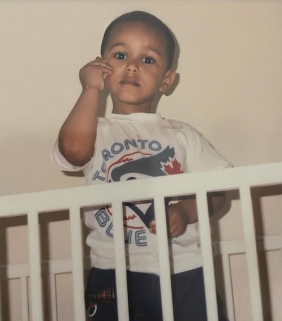 abelsweekndXOs's tweet photo. Happy Birthday to my star Abel Tesfaye 🎈
He’s the person who saved me with his music. Thank you for everything Abel. Enjoy your day! 🎉34🎉 
XO https://t.co/BSUzVeUgcf