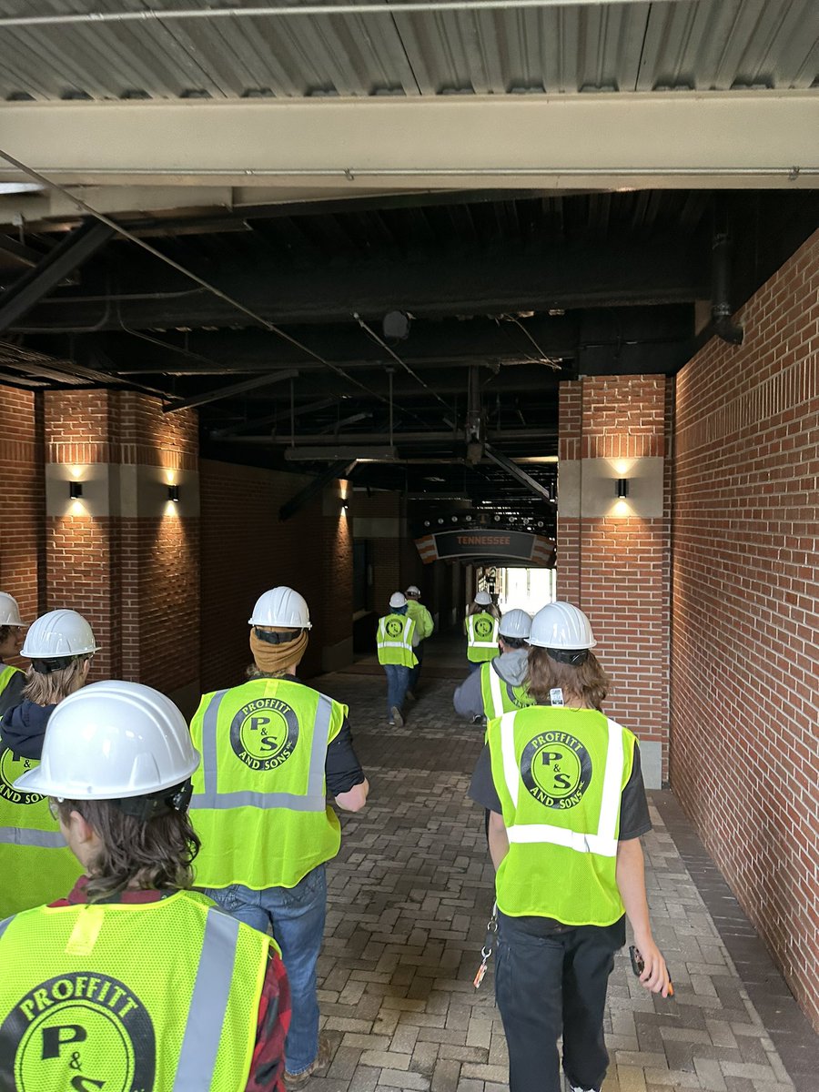 BenCollins_AD's tweet image. Thank you to Proffitt and Sons for taking @B_RockW structural class on a tour of the renovations happening at Neyland Stadium. 
Awesome to see students experience the real world applications of what they are learning in the classroom.
#damstrong