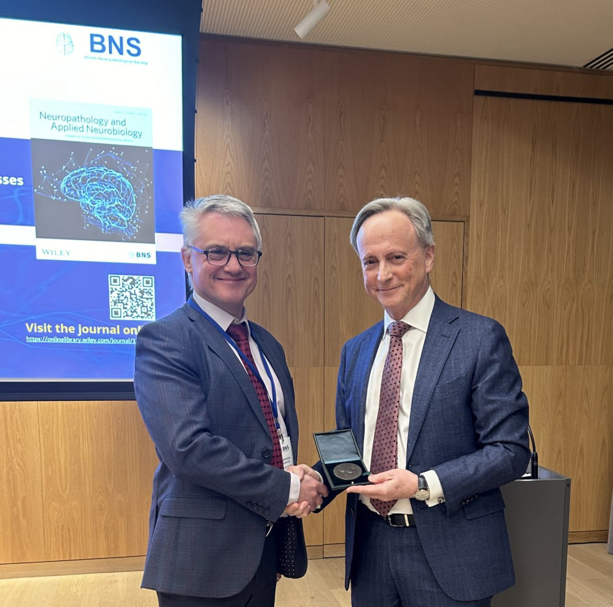Tony Schapira (@tonyschapira) on Twitter photo It was a pleasure to give the Dorothy Russell Memorial Lecture at the British Neuropathological Society <a href="/BNS_updates/">BNS Neuropathology</a> Meeting last month, discussing Parkinson Disease and the gut-brain axis It was a pleasure to give the Dorothy Russell Memorial Lecture at the British Neuropathological Society <a href="/BNS_updates/">BNS Neuropathology</a> Meeting last month, discussing Parkinson Disease and the gut-brain axis