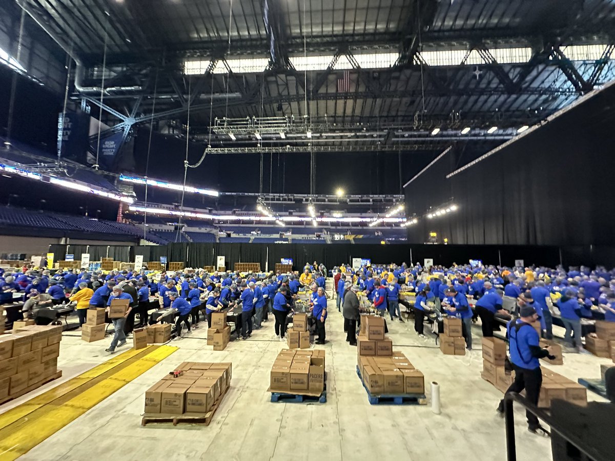 Thanks to the 700+ <a href="/IMS/">Indianapolis Motor Speedway</a> Fans &amp; Staff (and 1 <a href="/sting_ray_robb/">Sting Ray Robb</a>) who celebrated 100 Days to the 108th #Indy500 presented by <a href="/GainbridgeLife/">Gainbridge</a> by helping pack meals for the <a href="/MMealMovement/">MillionMealMovement</a> <a href="/nbacares/">NBA Cares</a> <a href="/Pacers/">Indiana Pacers</a> this morning at 730a! #NBAAllStar2024