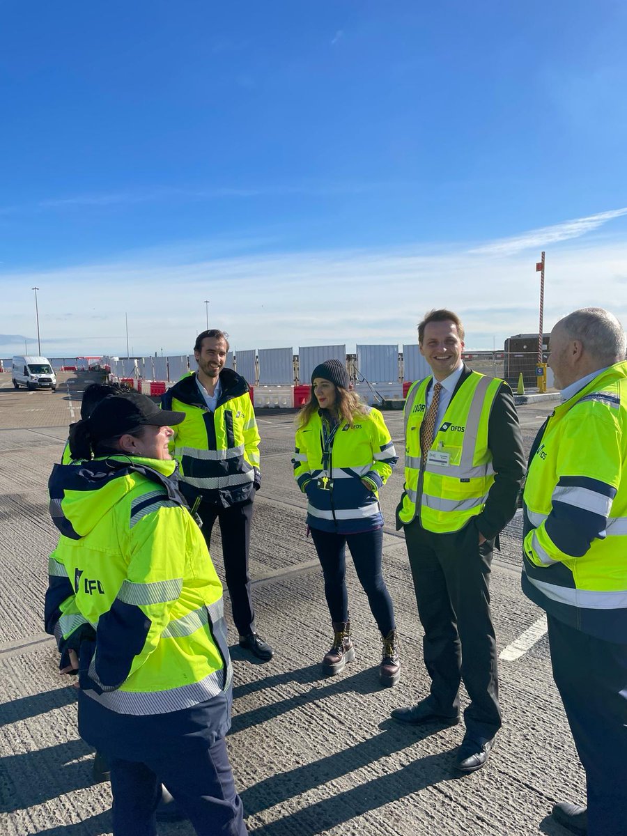 MikeTappTweets's tweet photo. It was great to visit DFDS today with @ukshipping and @shippingTBH.

It's great to see sea farers at DFDS treated with the respect they deserve. 

There are challenges that need addressing, with the new border system of great concern, and electric supplies for #netzero ports. https://t.co/FEeSW72Jwk