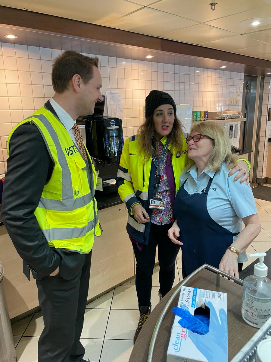 MikeTappTweets's tweet photo. It was great to visit DFDS today with @ukshipping and @shippingTBH.

It's great to see sea farers at DFDS treated with the respect they deserve. 

There are challenges that need addressing, with the new border system of great concern, and electric supplies for #netzero ports. https://t.co/FEeSW72Jwk